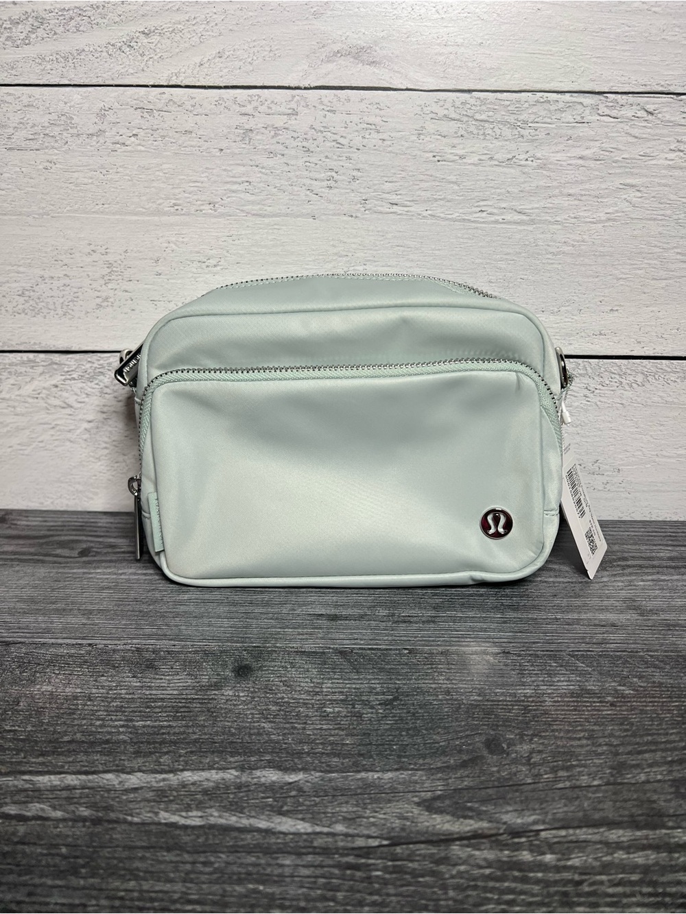 lululemon athletica Everywhere Crossbody Camera Bag - Pelican/Silver